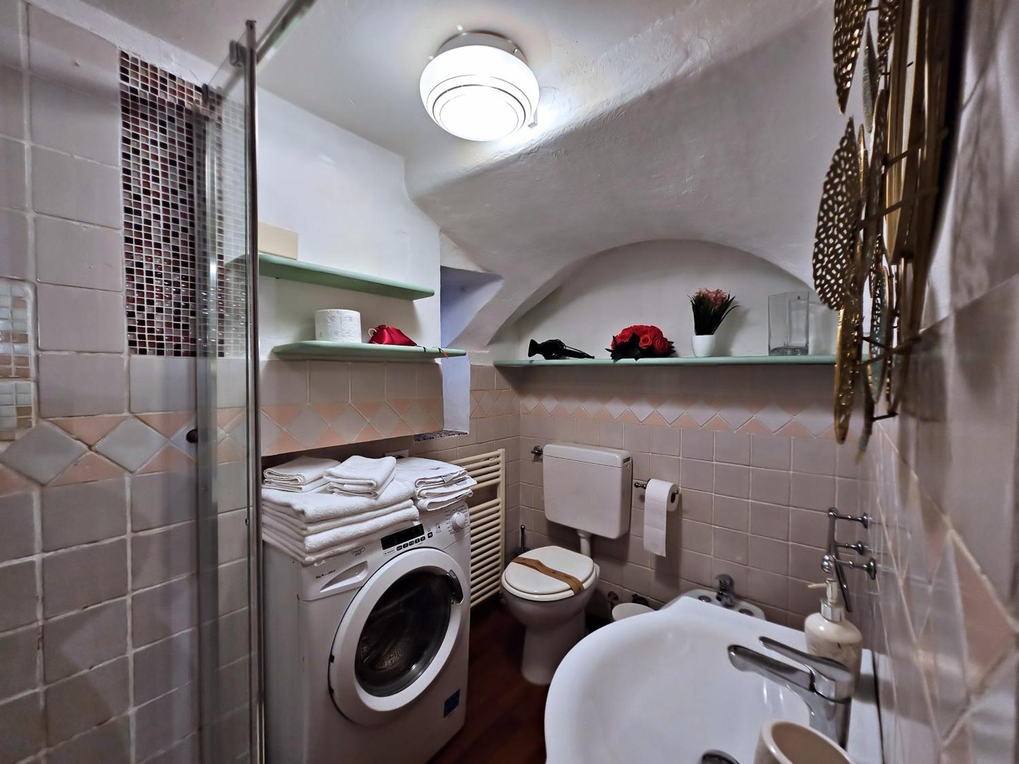 Residenza Saragozza Nuovo Stile Gipsy 2025 ! Appartement Bologna Buitenkant foto